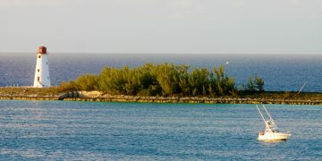 Bahamas lighthouse ocean