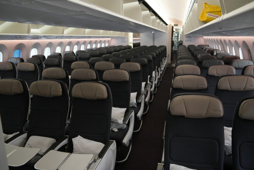 Inside the Aeromexico Boeing 787-9 - InsideFlyer