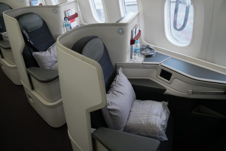 Inside the Aeromexico Boeing 787-9 - InsideFlyer