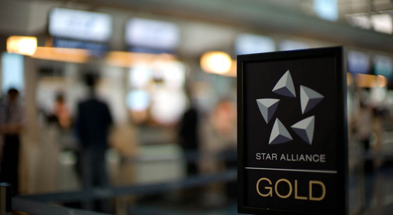 united baggage star alliance gold