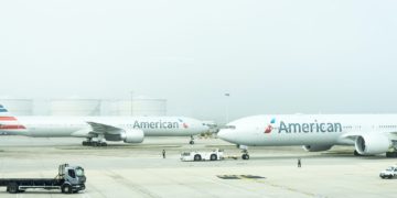 Two American Airlines aircraft at Heathrow Airport (Source: Unsplash / Damian Hutter)