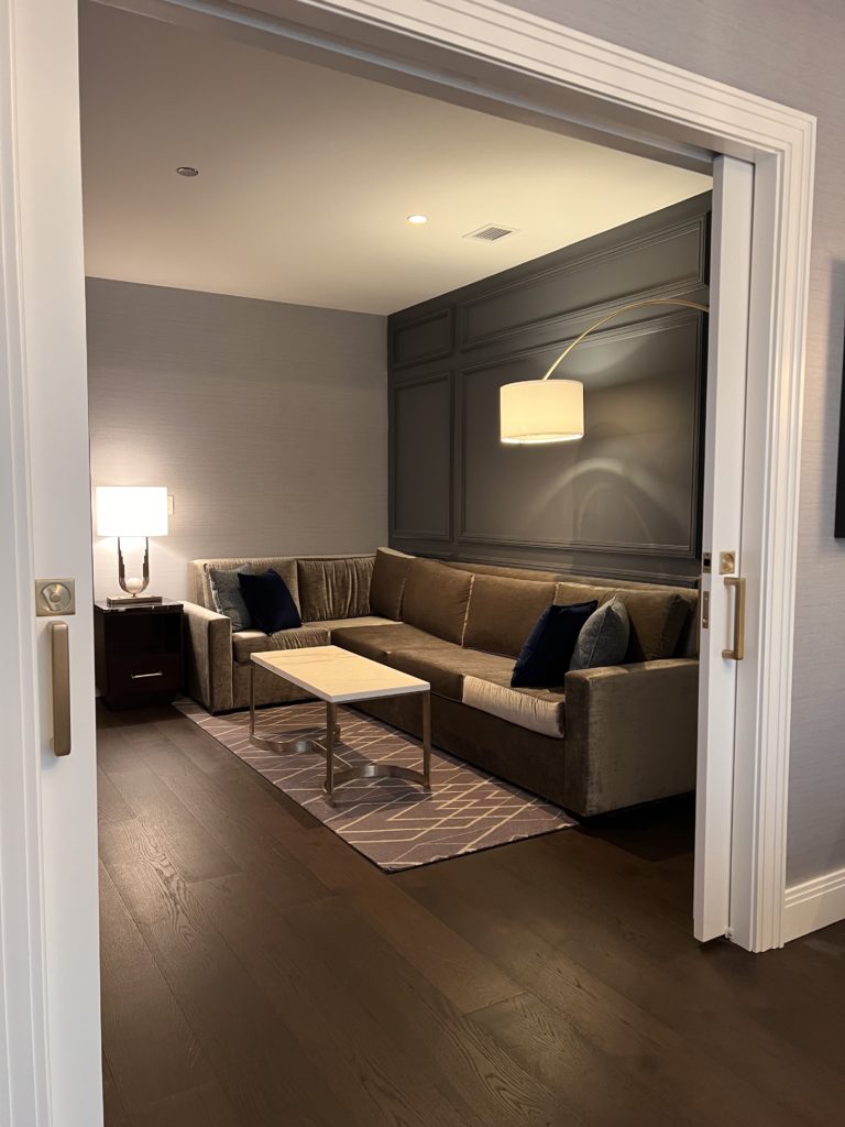 Review The LaSalle Chicago, Autograph Collection Executive Suite