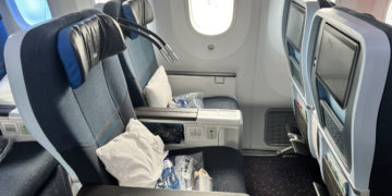 Review: KLM Boeing 787-10 Dreamliner | Premium Comfort Las Vegas - Amsterdam